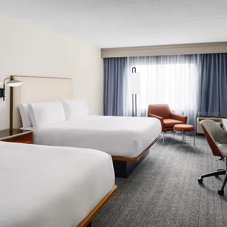 Courtyard Chicago Midway Airport Hotel